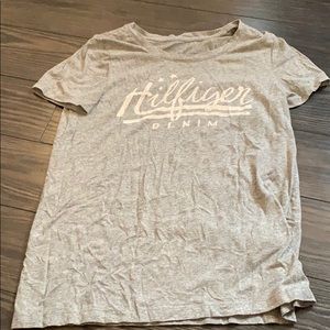 Grey Tommy Hilfiger T-shirt